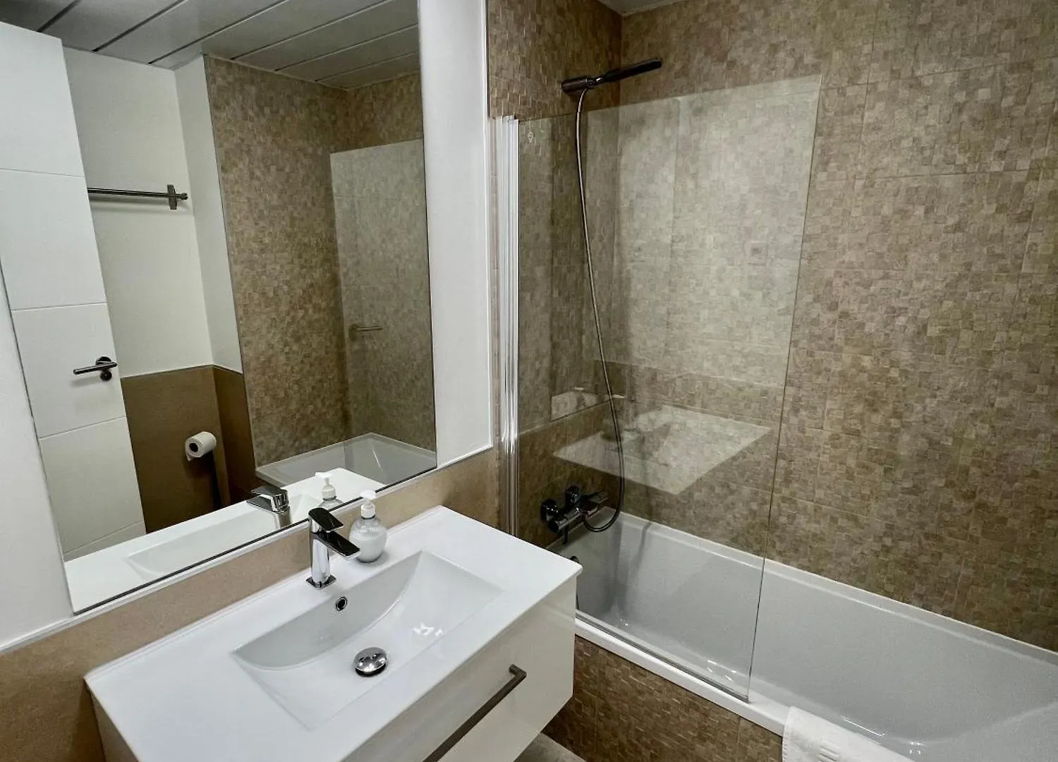 Penthouse Moderne Vue Mer Ideal Pour Sejour En Famille Las Olas Estepona Apartment