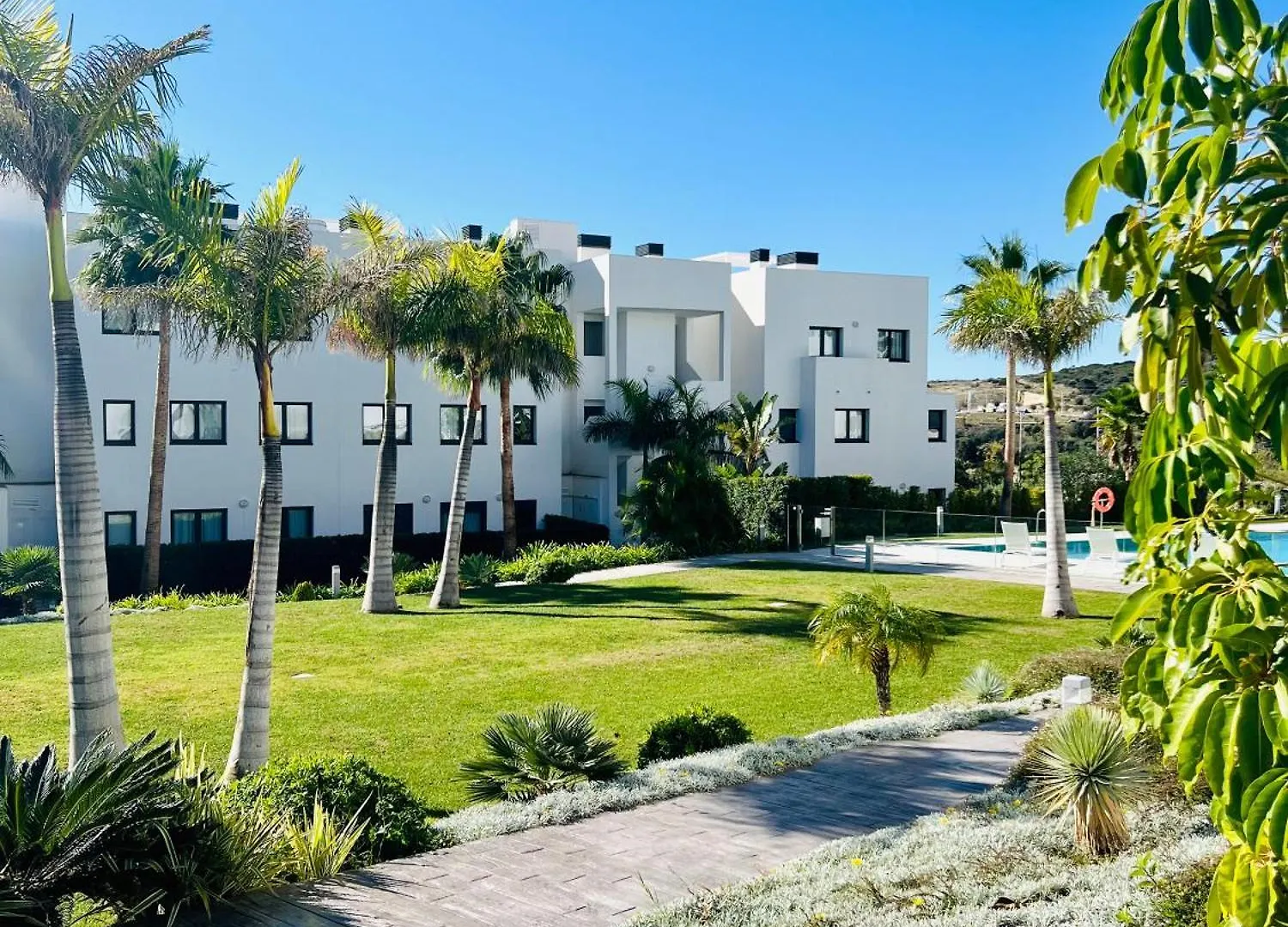 Penthouse Moderne Vue Mer Ideal Pour Sejour En Famille Las Olas Estepona 0*,