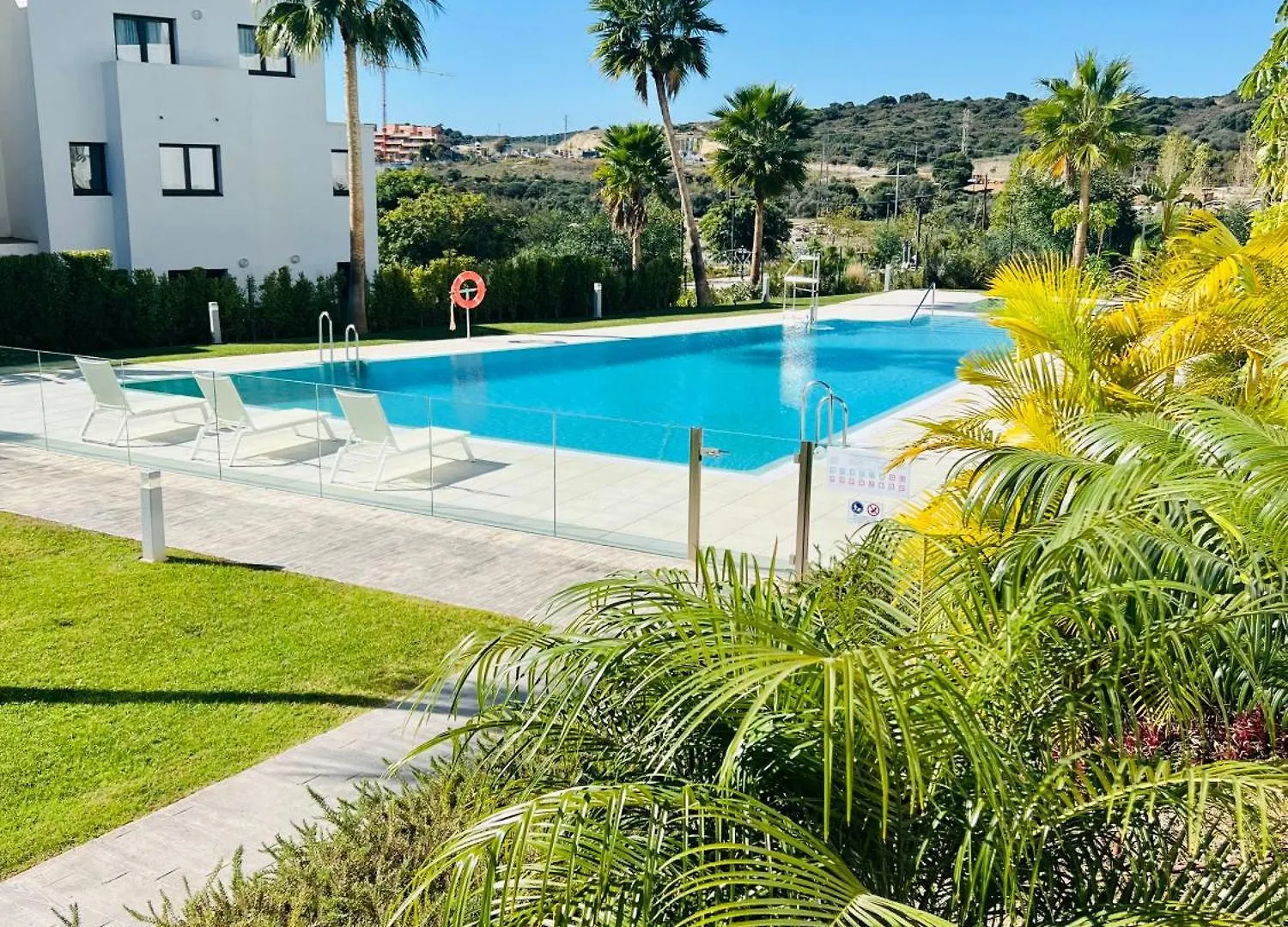 Penthouse Moderne Vue Mer Ideal Pour Sejour En Famille Las Olas Estepona Apartment