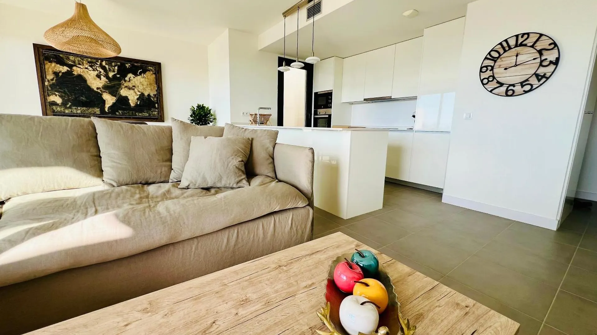 Penthouse Moderne Vue Mer Ideal Pour Sejour En Famille Las Olas Estepona 0*,  Spain