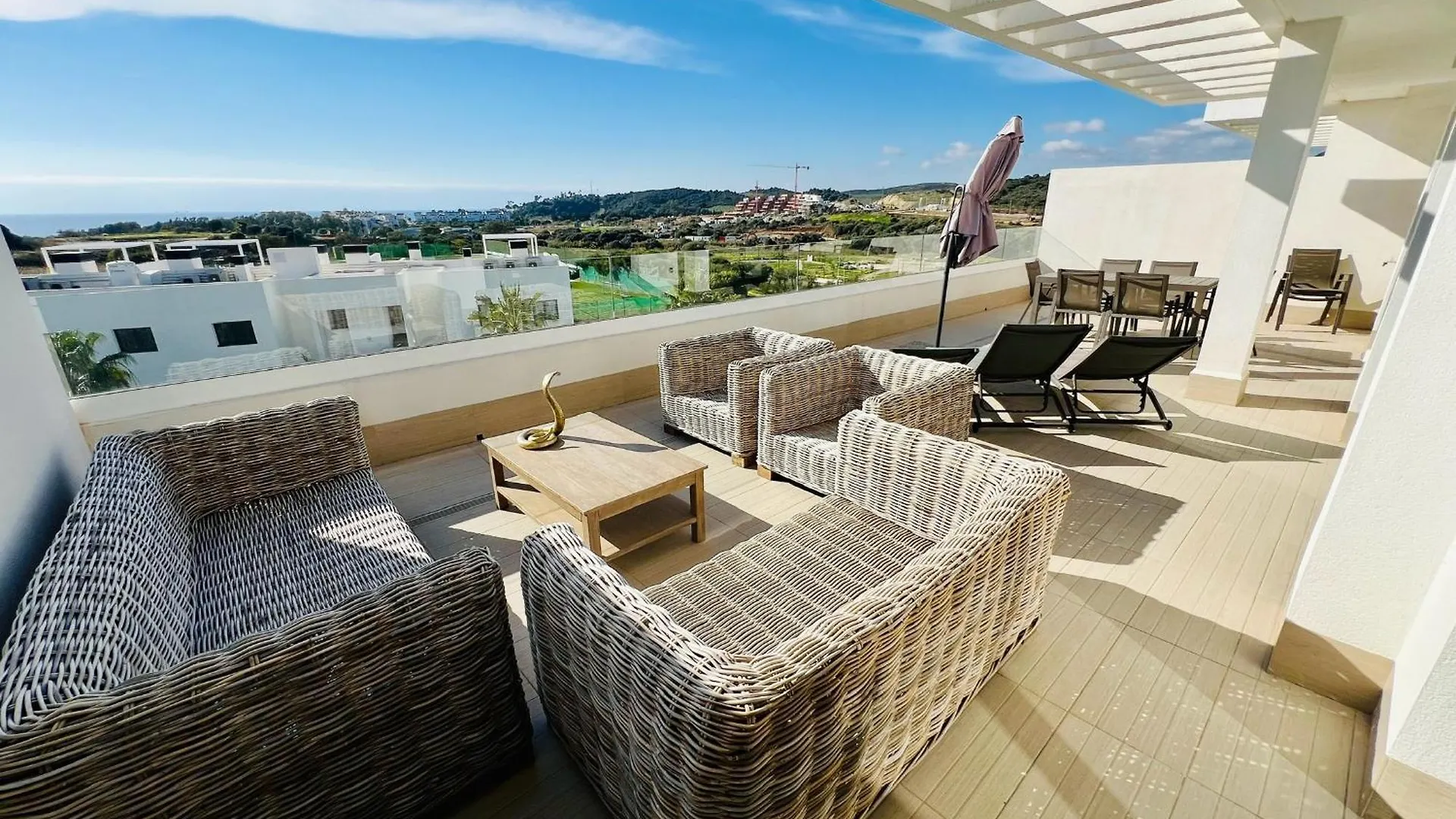 Penthouse Moderne Vue Mer Ideal Pour Sejour En Famille Las Olas Estepona